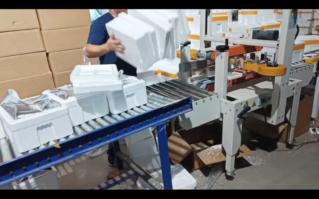 智能泡沫箱打包机 快递物流与食品、电子产品的打包解决方案